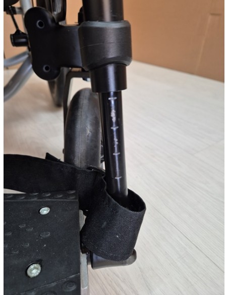 Refurbished Invacare Rea Azalea Tilt in Space Wheelchair from ENdynamics