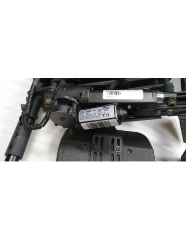 Invacare TDX SP2 Powered Centre Mount Legrest Actuator Detail