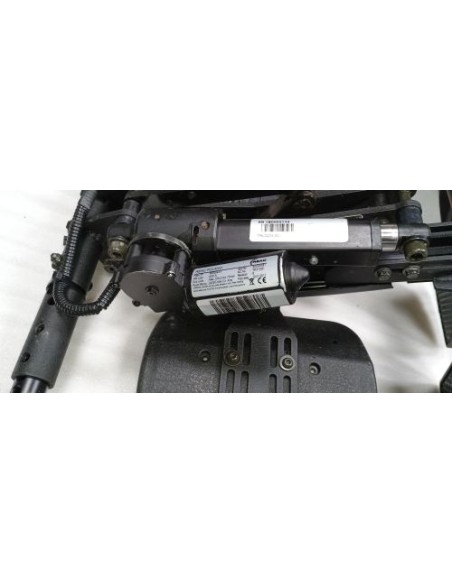 Invacare TDX SP2 Powered Centre Mount Legrest Actuator Detail