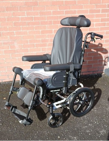 Invacare Rea Azalea Tilt in Space Demonstrator