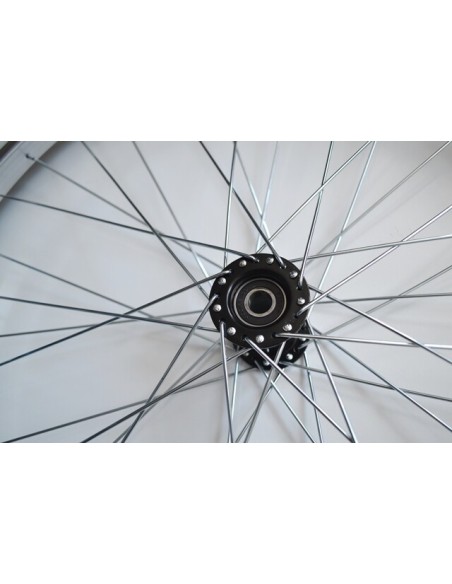 24" Solid Rear Wheel Black Tyre